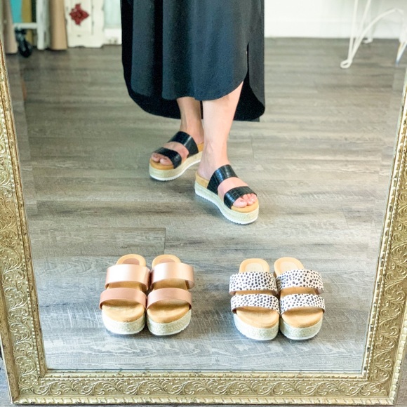 Black Crocodile Platform Espadrilles - Picture 2 of 3